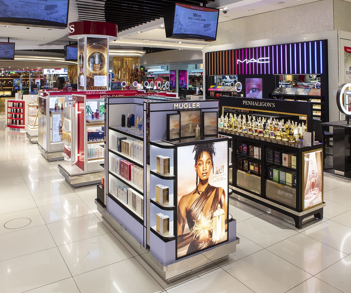 shopmöbel Mugler und Valentino Shop Dubai Airport CDZ6 von MOprojects Ladenbau