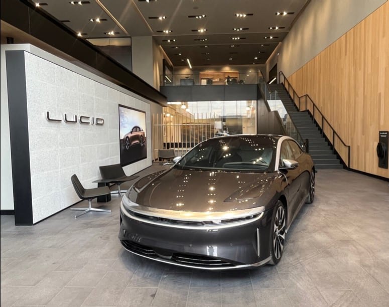 Showroom Lucid Riyadh - luxury shopfitting