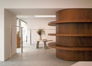 shopfitting FRAME in Marylebone by MOprojects