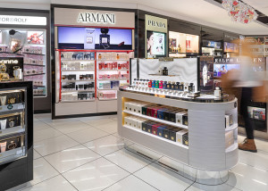 Backwall and freestanding shop furniture manufactured by MOprojects for Armani