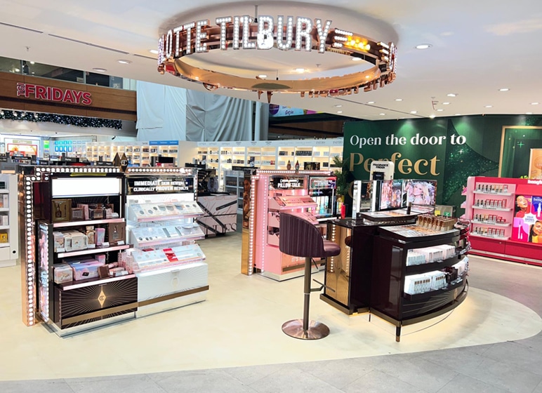Charlotte Tilbury shop at SAW Istanbul airport, produced by MOprojects
