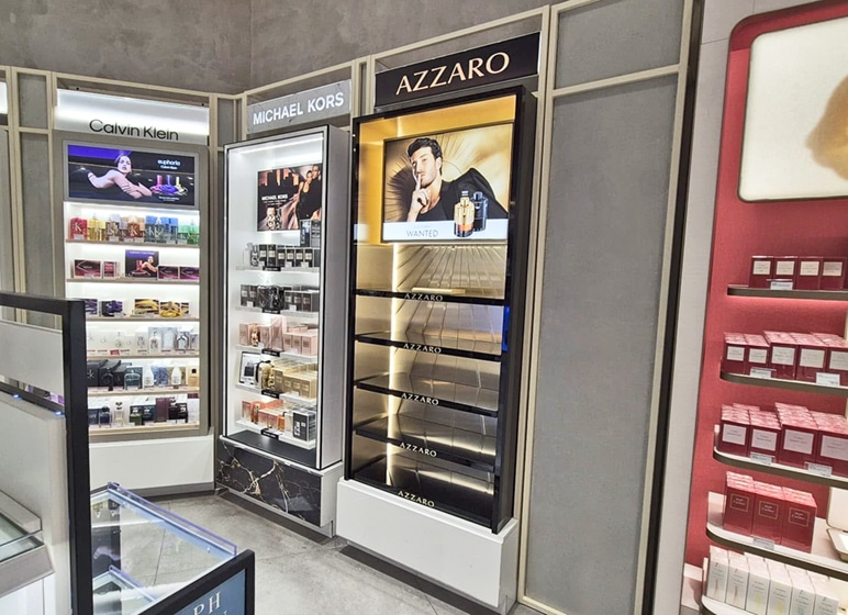 Azzaro backwall at Barcelona airport