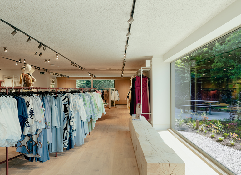 Große Fensterfront von Trendwalk in Lauwe
